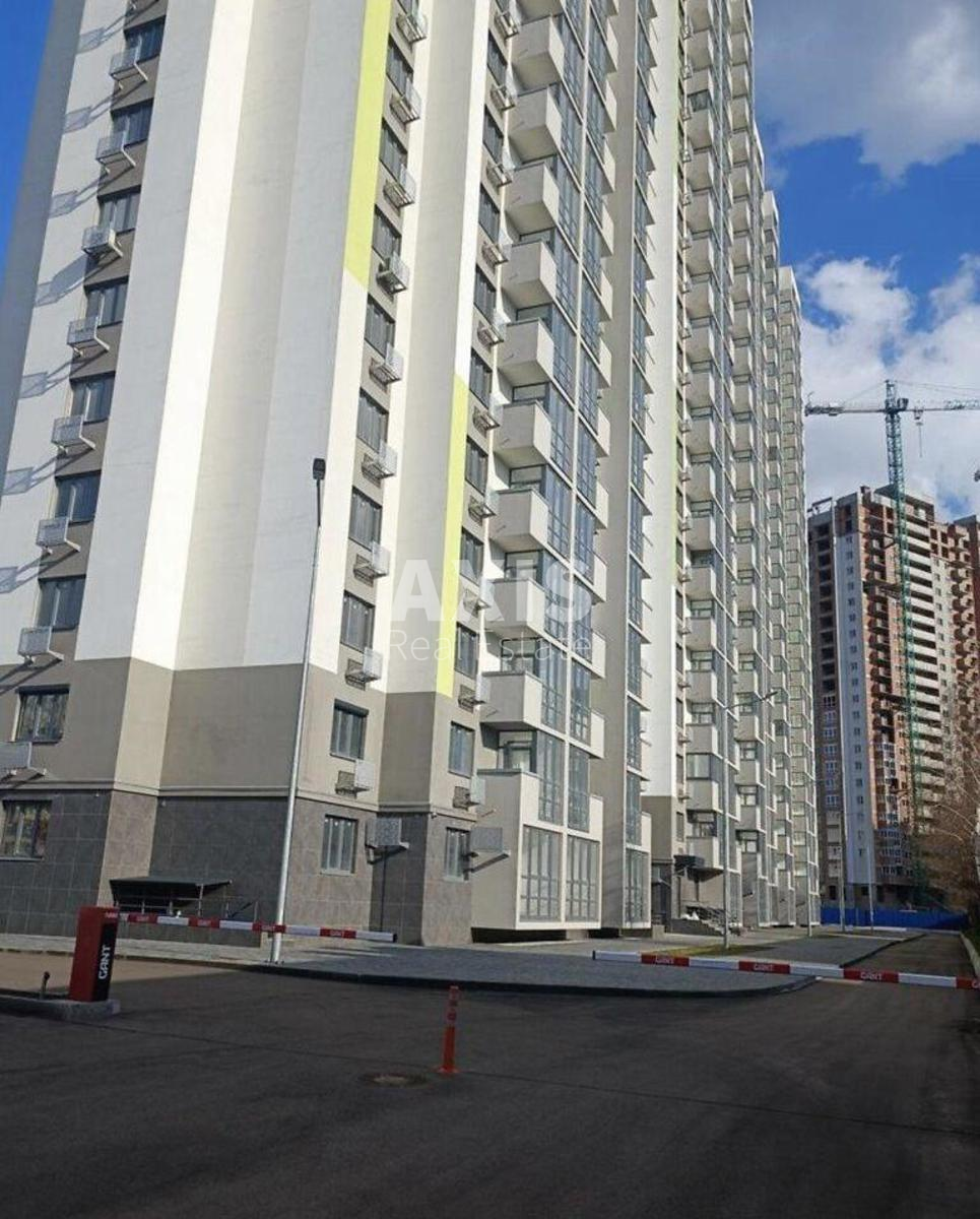 1k apartment vul. Vyshnjakivs'ka 7Б