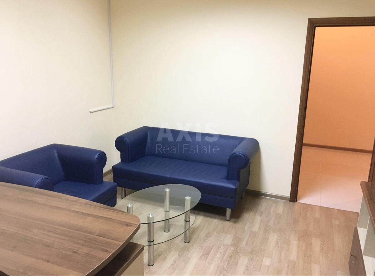 Office vul. Rustaveli Shota 44, 80m23