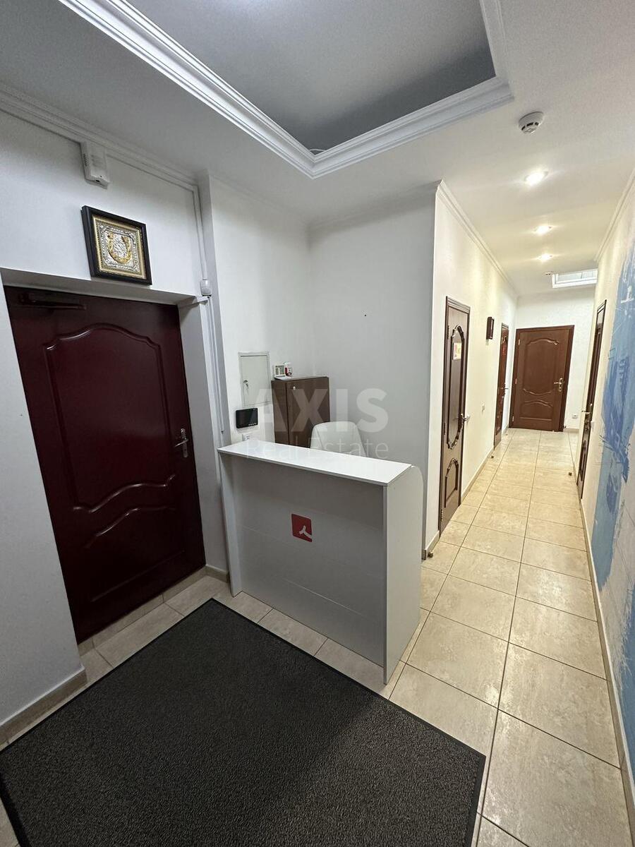 Office uzv. Klovs'kyj 5, 118m22