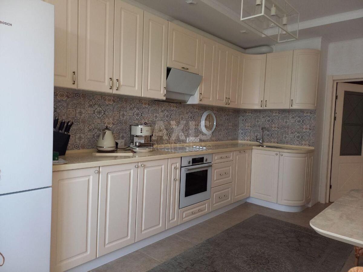 3к квартира пр-т Оболонский 161137