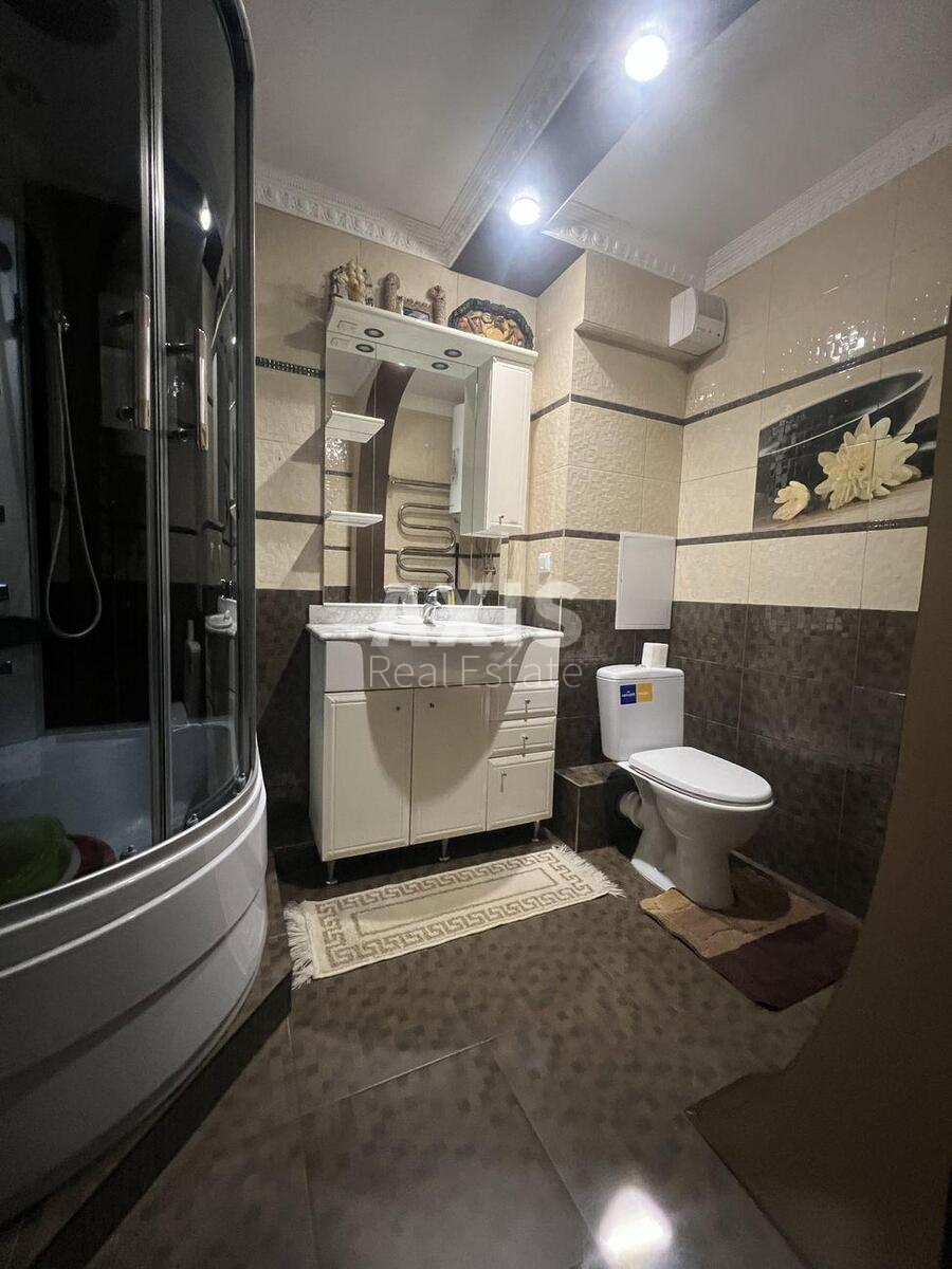 2k apartment pr-t Chervonoyi Kalyny 4В610829