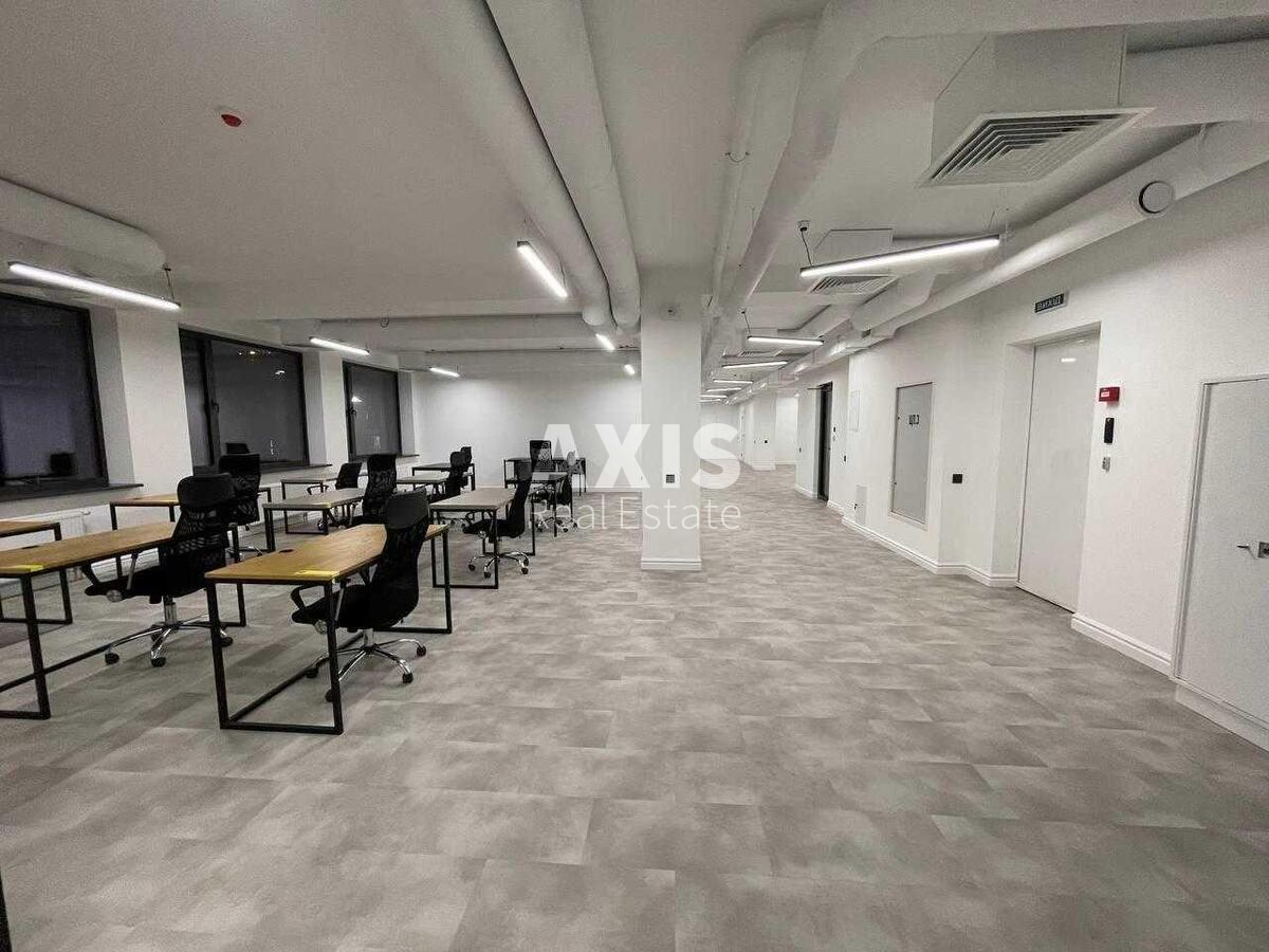 Office vul. Saksagans'kogo 53/80, 197m2534400
