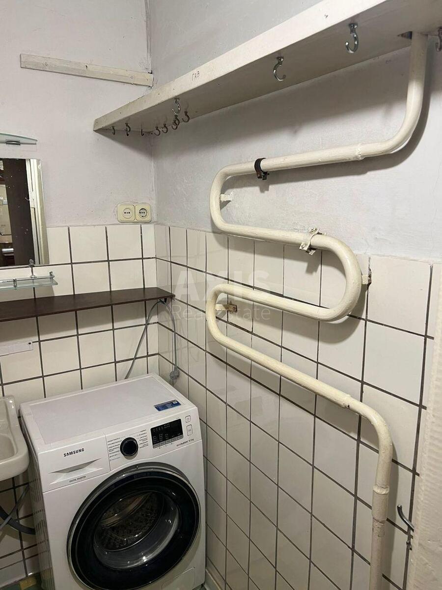 2k apartment vul. Zhyljans'ka 727
