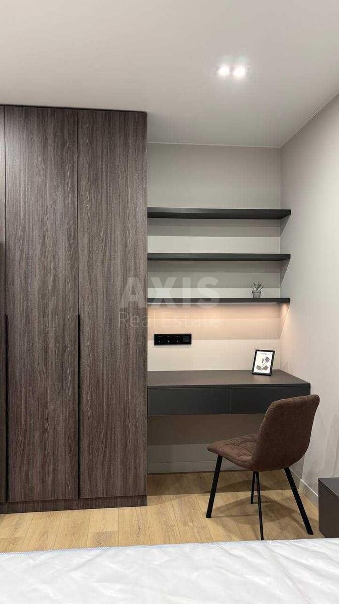 1k apartment vul. Rodyny Kristeriv 203