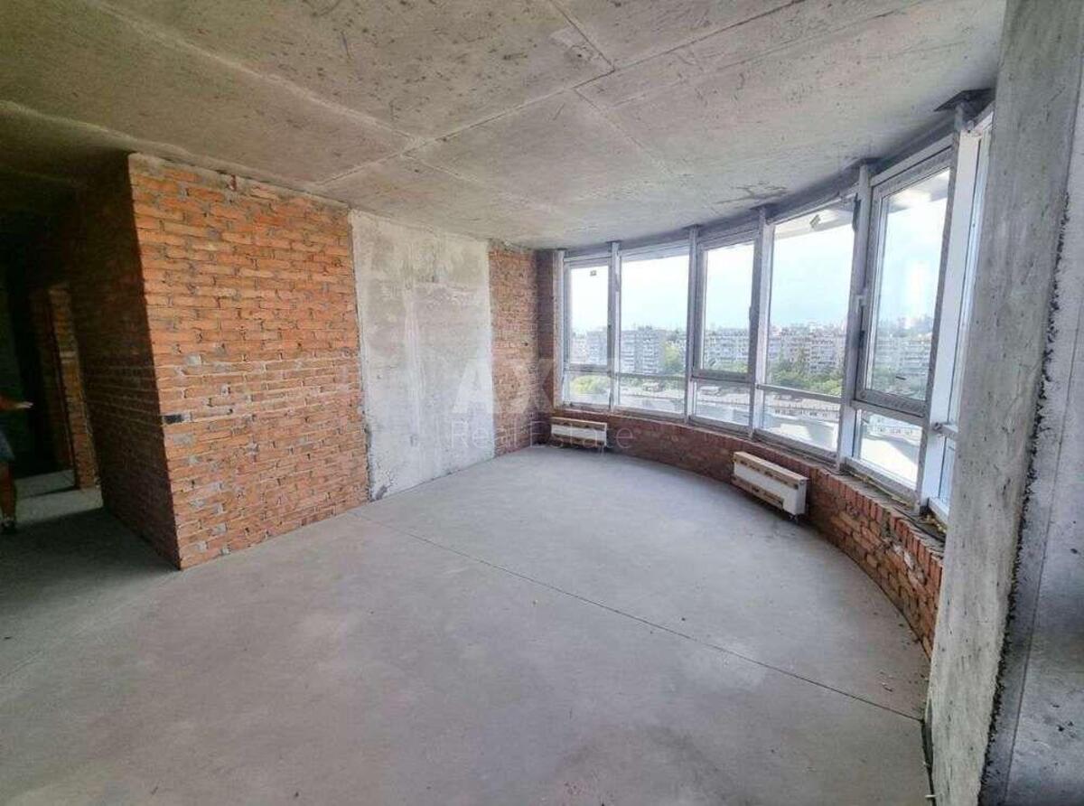 3k apartment prov. Uzhgorods'kyj 4/10