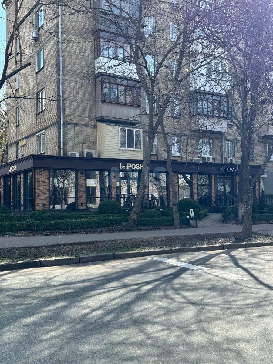 Объект торговли ул. Джона Маккейна 10, 65м21