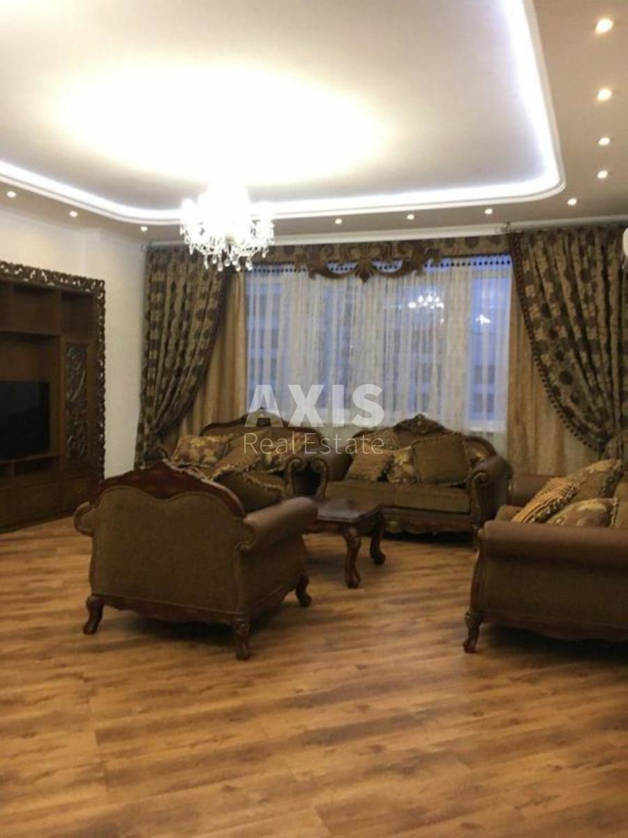 3k apartment vul. Jevgena Konoval'cja 44а4
