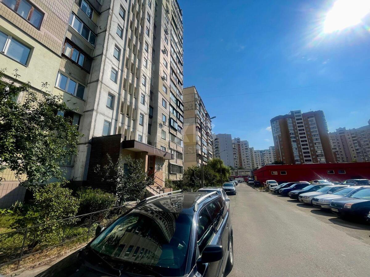 2k apartment vul. Vyshnjakivs'ka 8А59250
