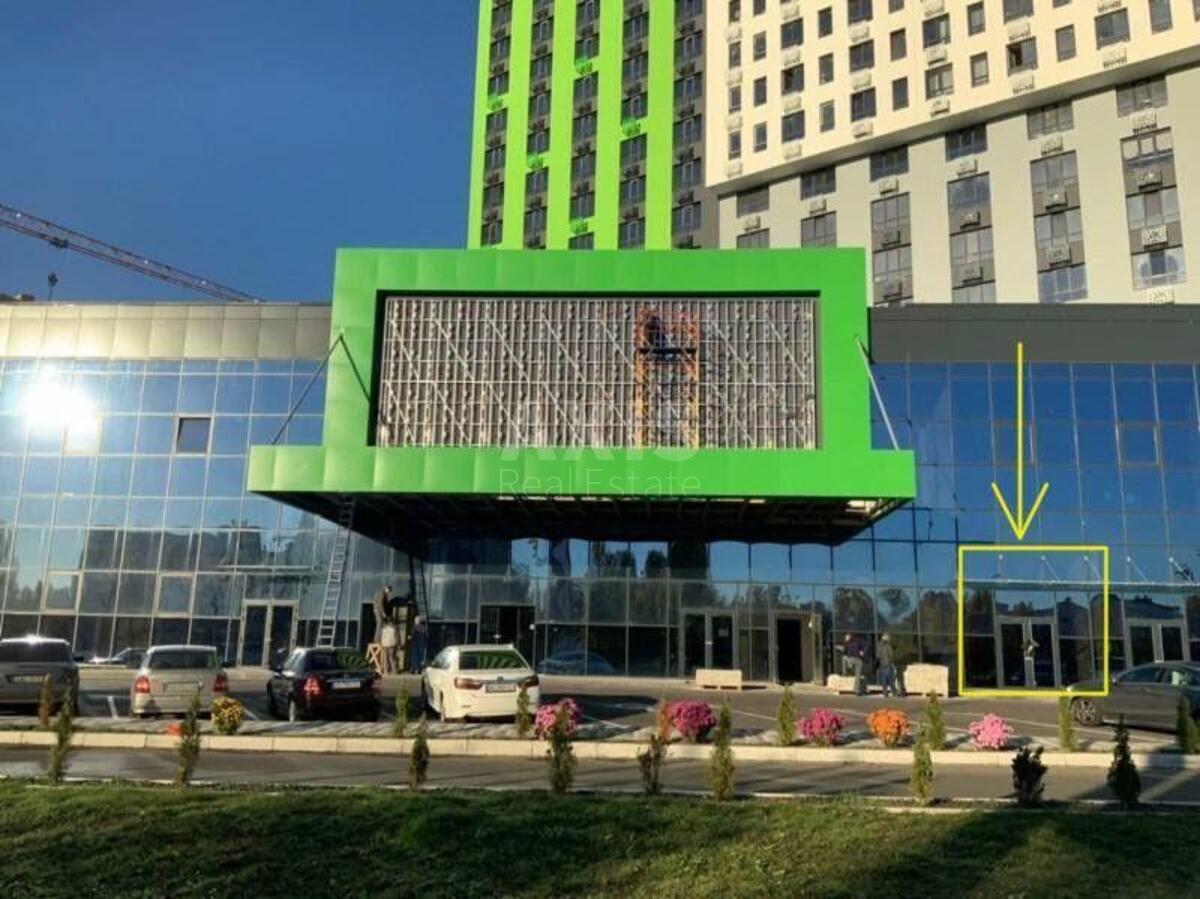 Об'єкт торгівлі пр-т Бажана Миколи 17, 260м2