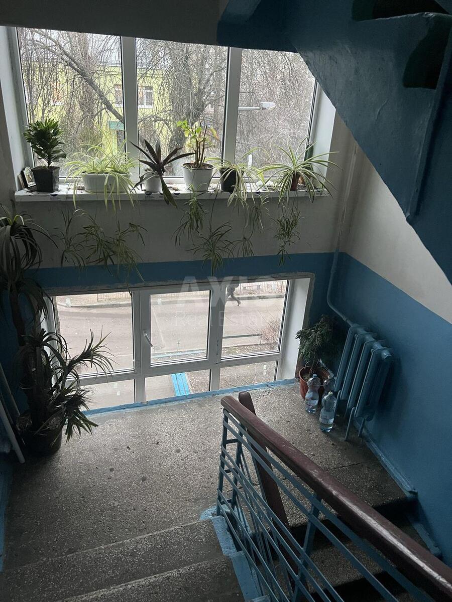 1k apartment bul. Pryjmachenko Marii' 64