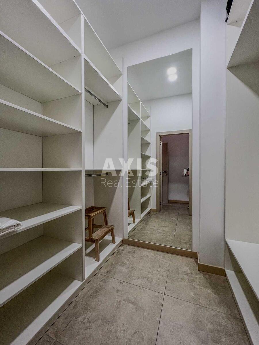 4k apartment vul. Mazepy Ivana 169