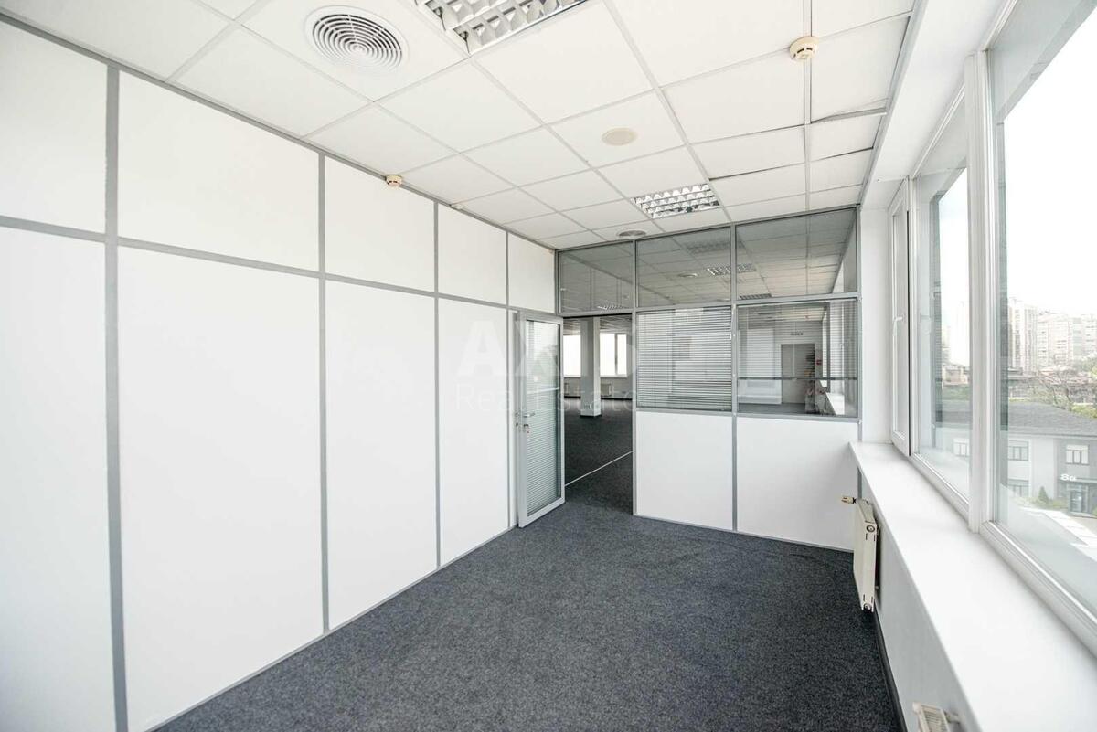 Office vul. Pymonenka Mykoly 13, 337m28