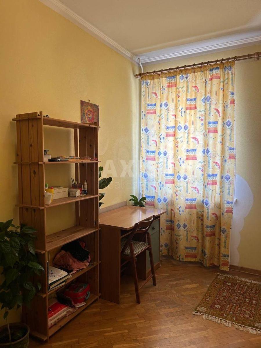 3k apartment vul. Vvedens'ka 12