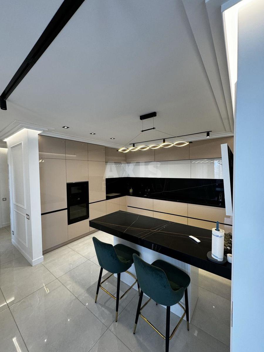 3k apartment vul. Zarichna 166