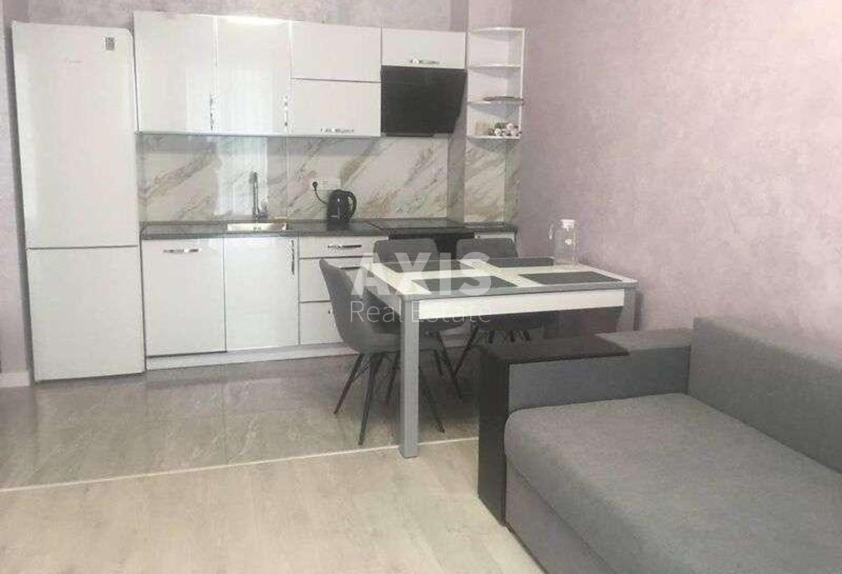 1k apartment vul. Myhajla Maksymovycha 24