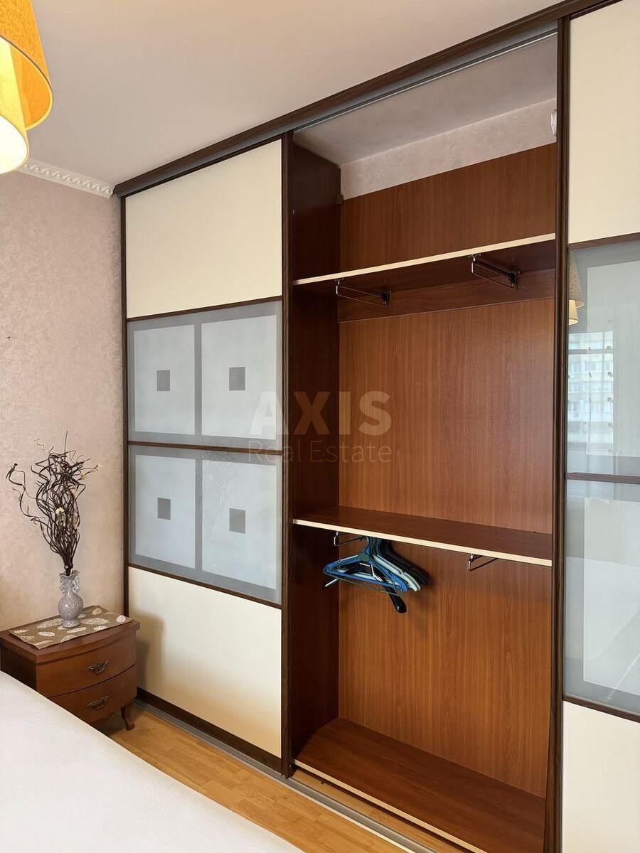 2k apartment vul. Vyshnjakivs'ka 89