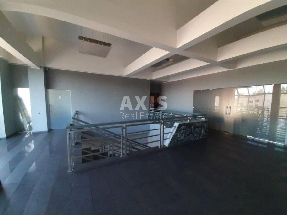 Office vul. Nyzhn'ojurkivs'ka 45А, 2300m25975311