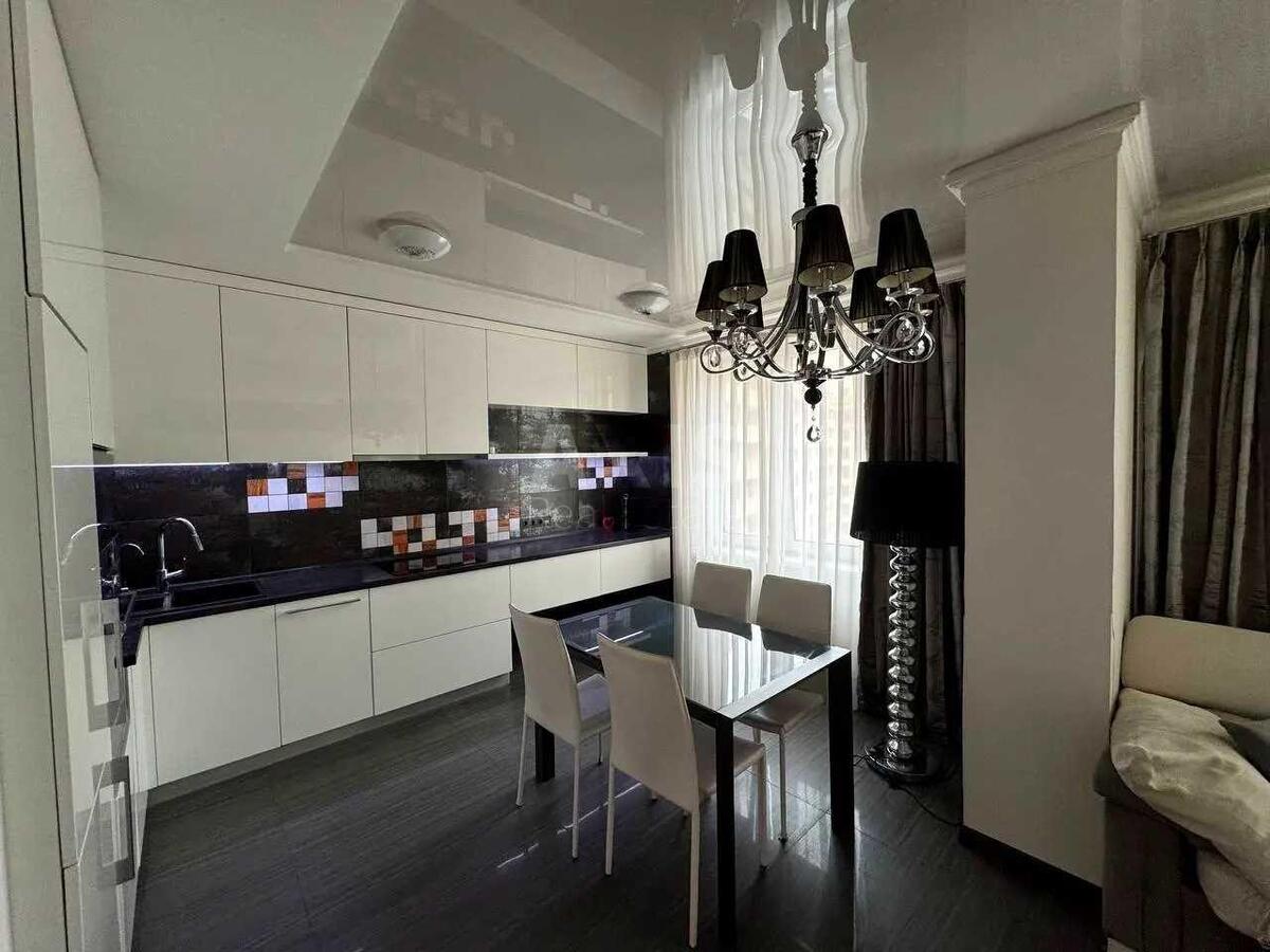 3k apartment vul. Dmytrivs'ka 7559821