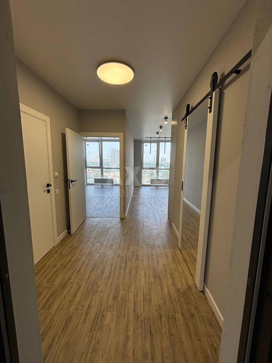 1k apartment nab. Dniprovs'ka 155