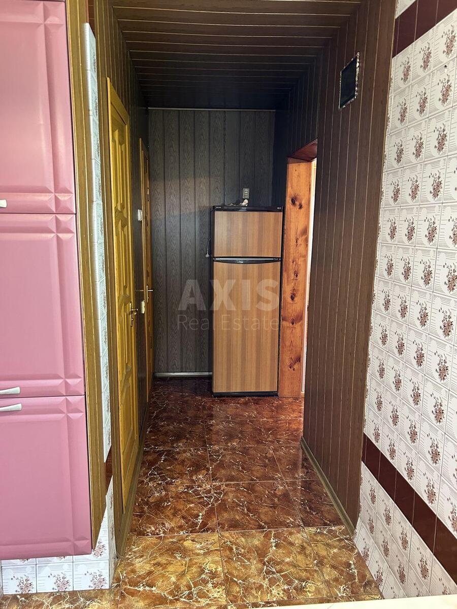 2k apartment vul. Pryozerna 126411011