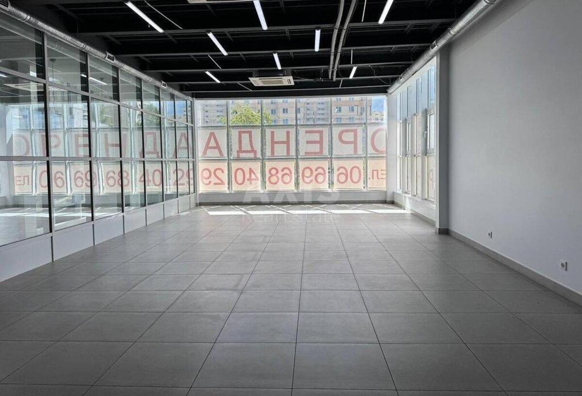 Об'єкт торгівлі вул. Героїв Дніпра 43, 162м2607600