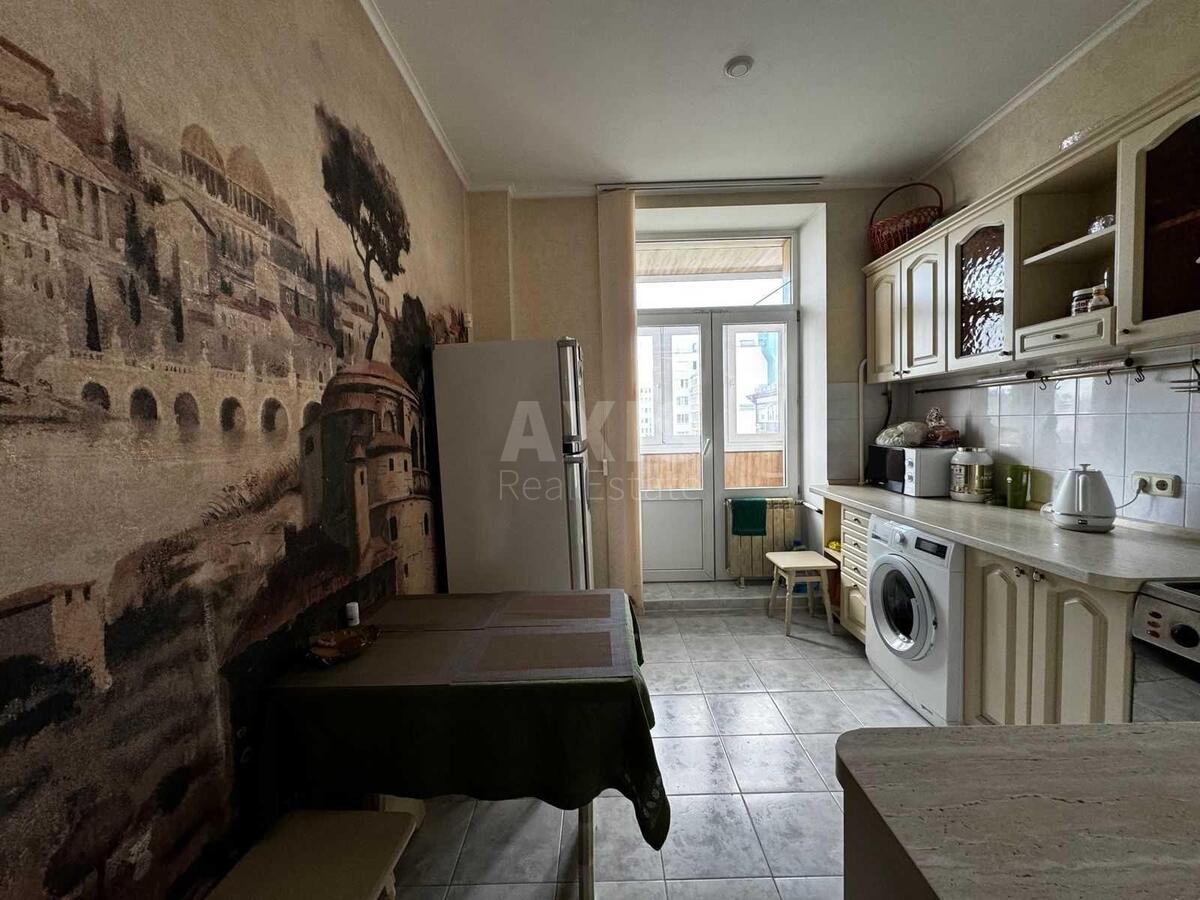 4k apartment vul. Derevljans'ka 12/4256555