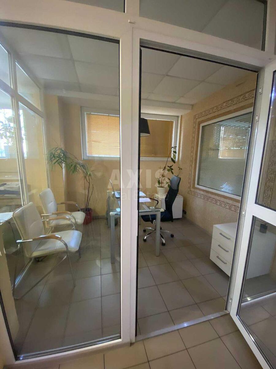 Офис ул. Алексы Тихого 89А, 230м26