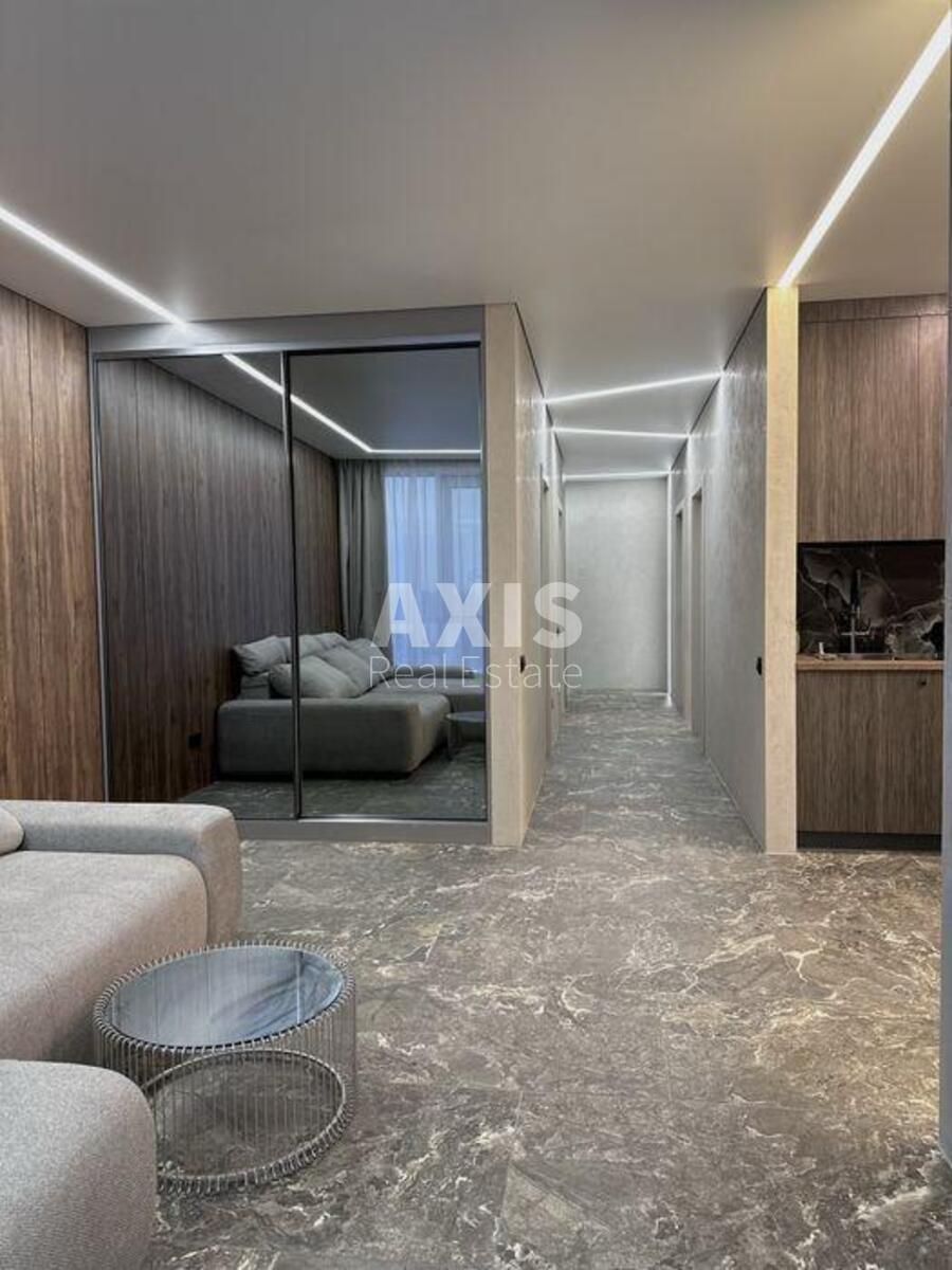 3k apartment nab. Dniprovs'ka 15д1