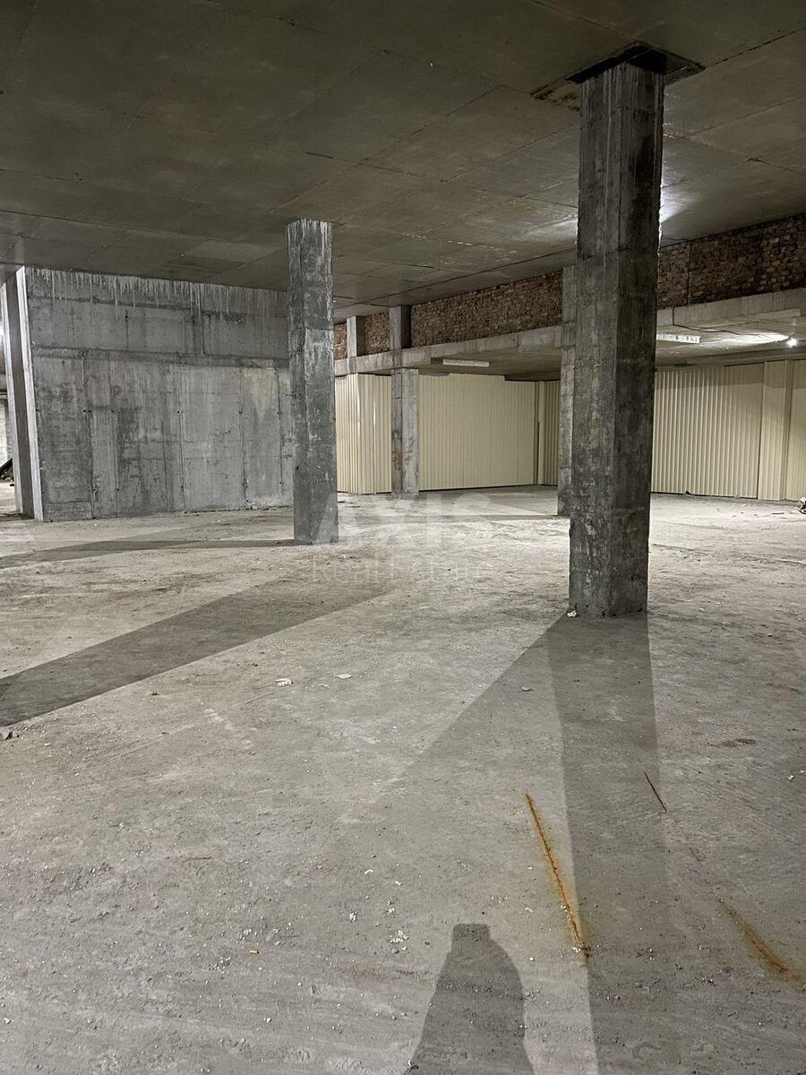 Service object vul. Saljutna 2Б, 650m2581452