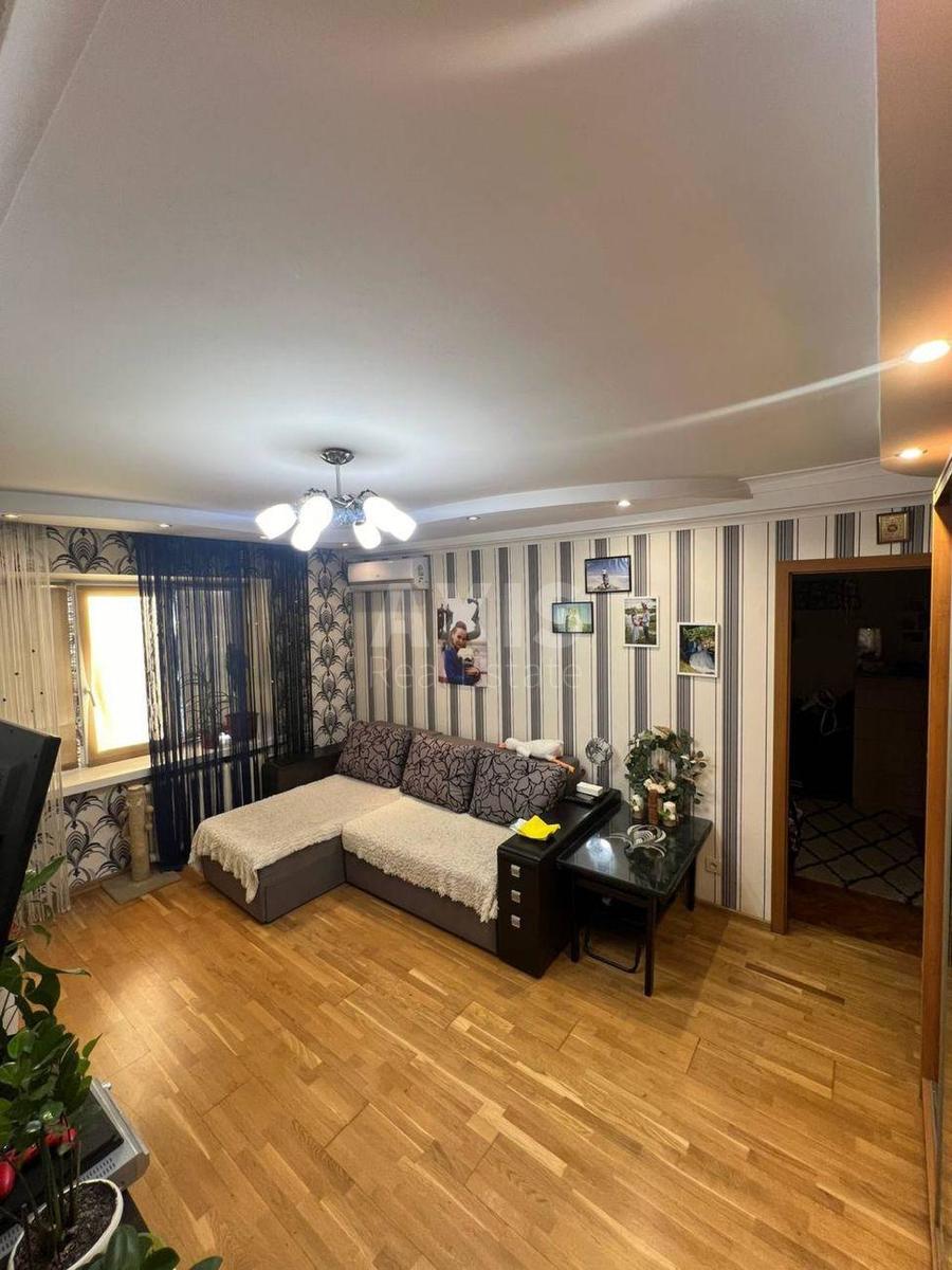 2к квартира ул. Кирилловская 152424752