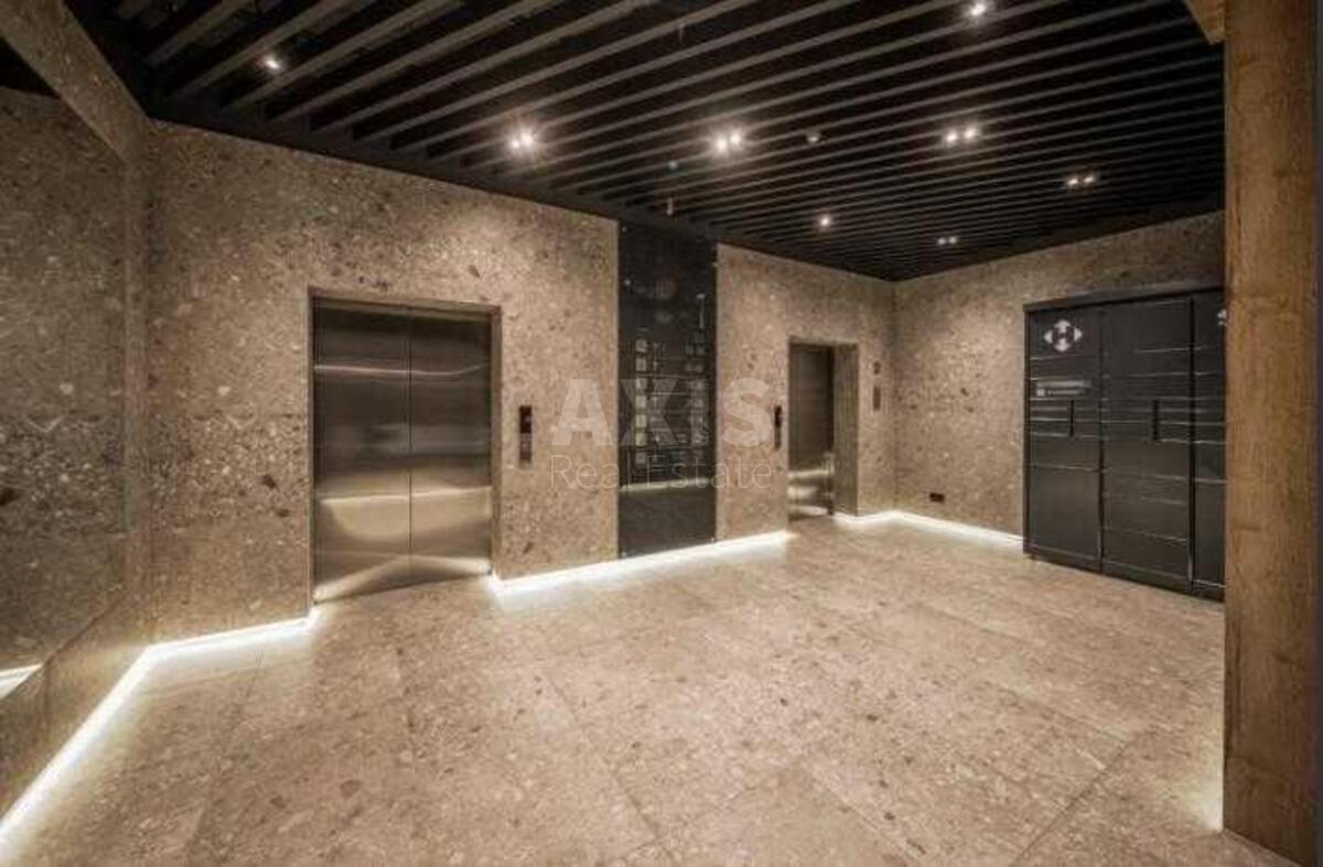 Office vul. Jevgena Konoval'cja 36Д, 140m2581086