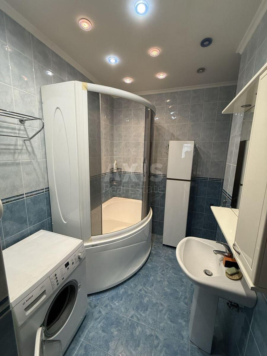4k apartment vul. Bul'varno-Kudrjavs'ka 365721210
