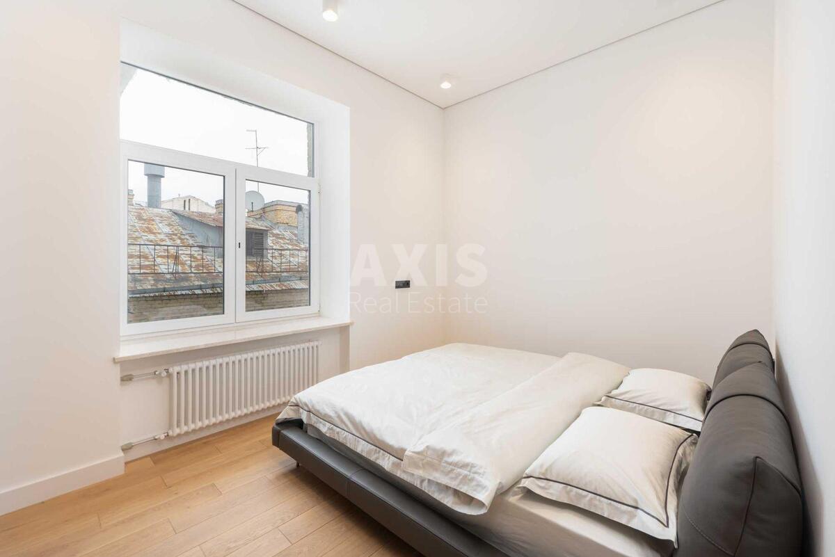 4k apartment vul. Antonovycha 17573268