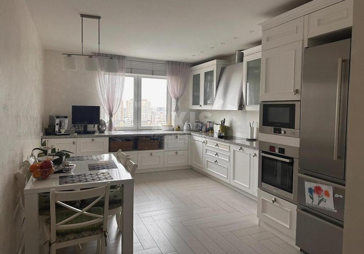 3k apartment vul. Zarichna 6, корп. 1