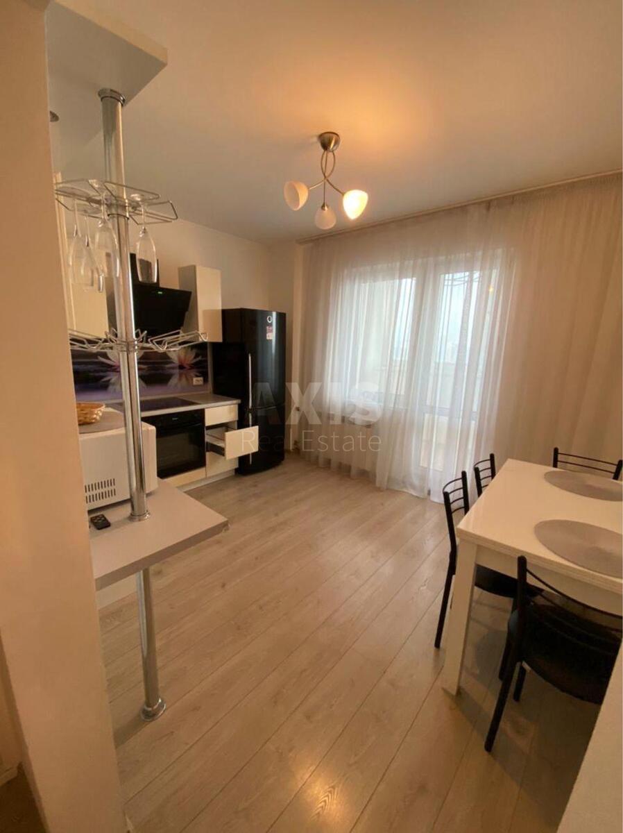 2к квартира пр-т Гонгадзе Георгия 18З621280