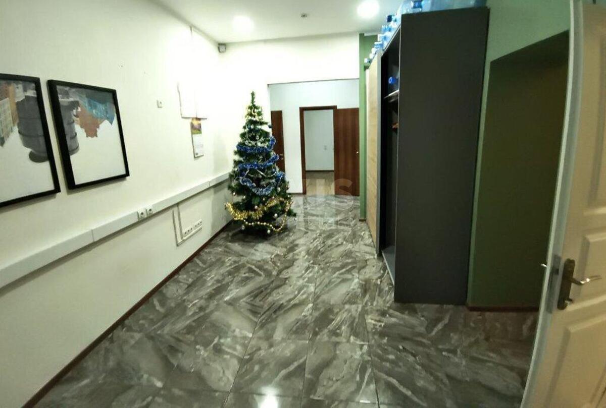 Офис ул. Сечевых Стрельцов 77, 143м23