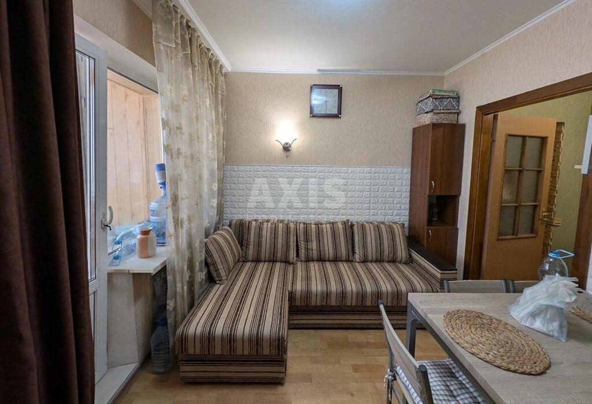 1k apartment vul. Oleny Pchilky 2Б1