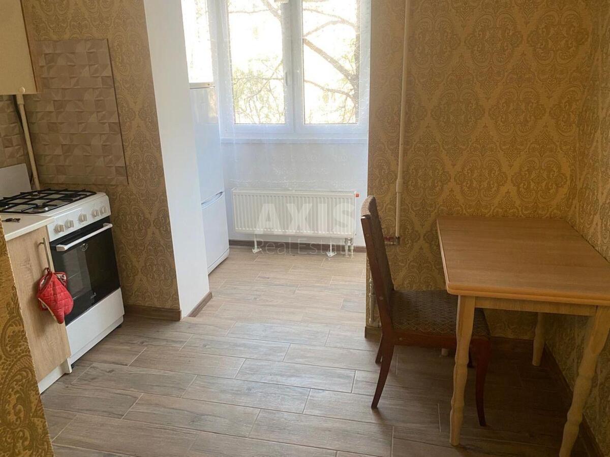 1k apartment vul. Dovnar-Zapol's'kogo 90