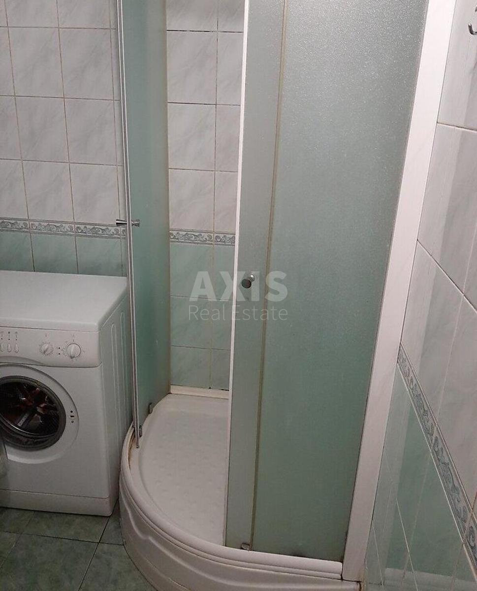1k apartment pr-t Vidradnyj 123