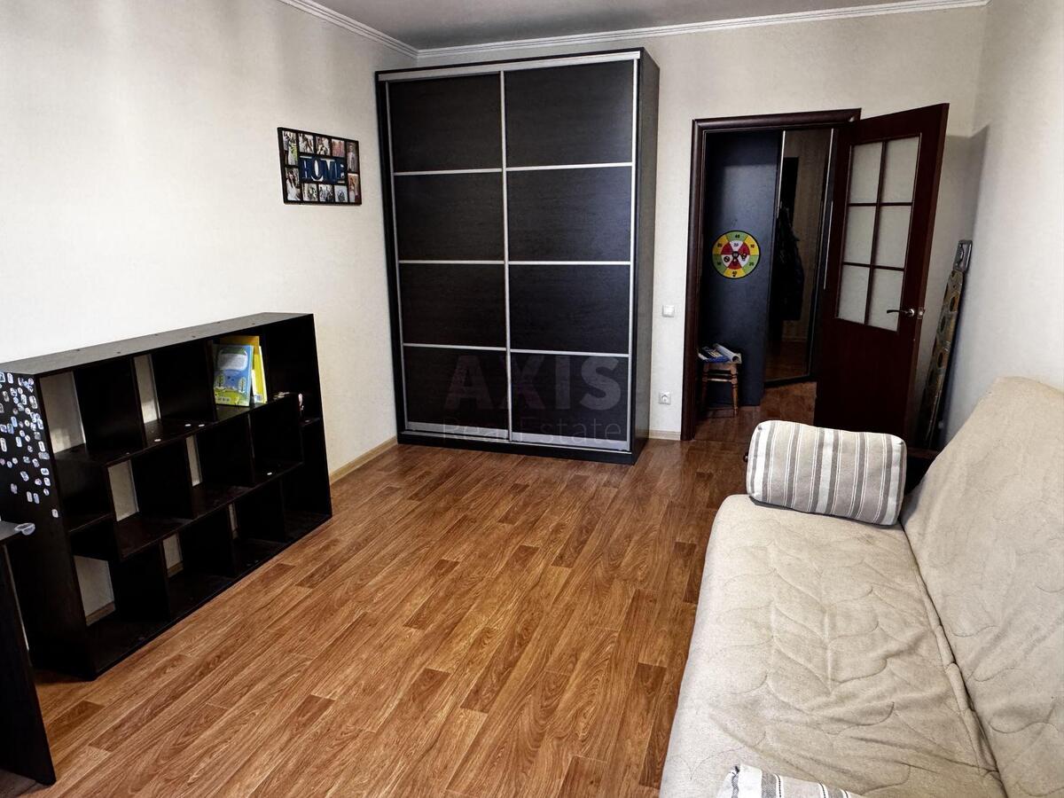1k apartment vul. Rusovoi' Sofii' 1Б2