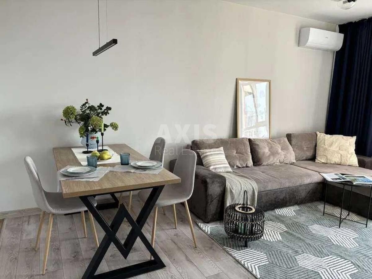 1k apartment vul. Lypkivs'kogo Vasylja Mytropolyta 113