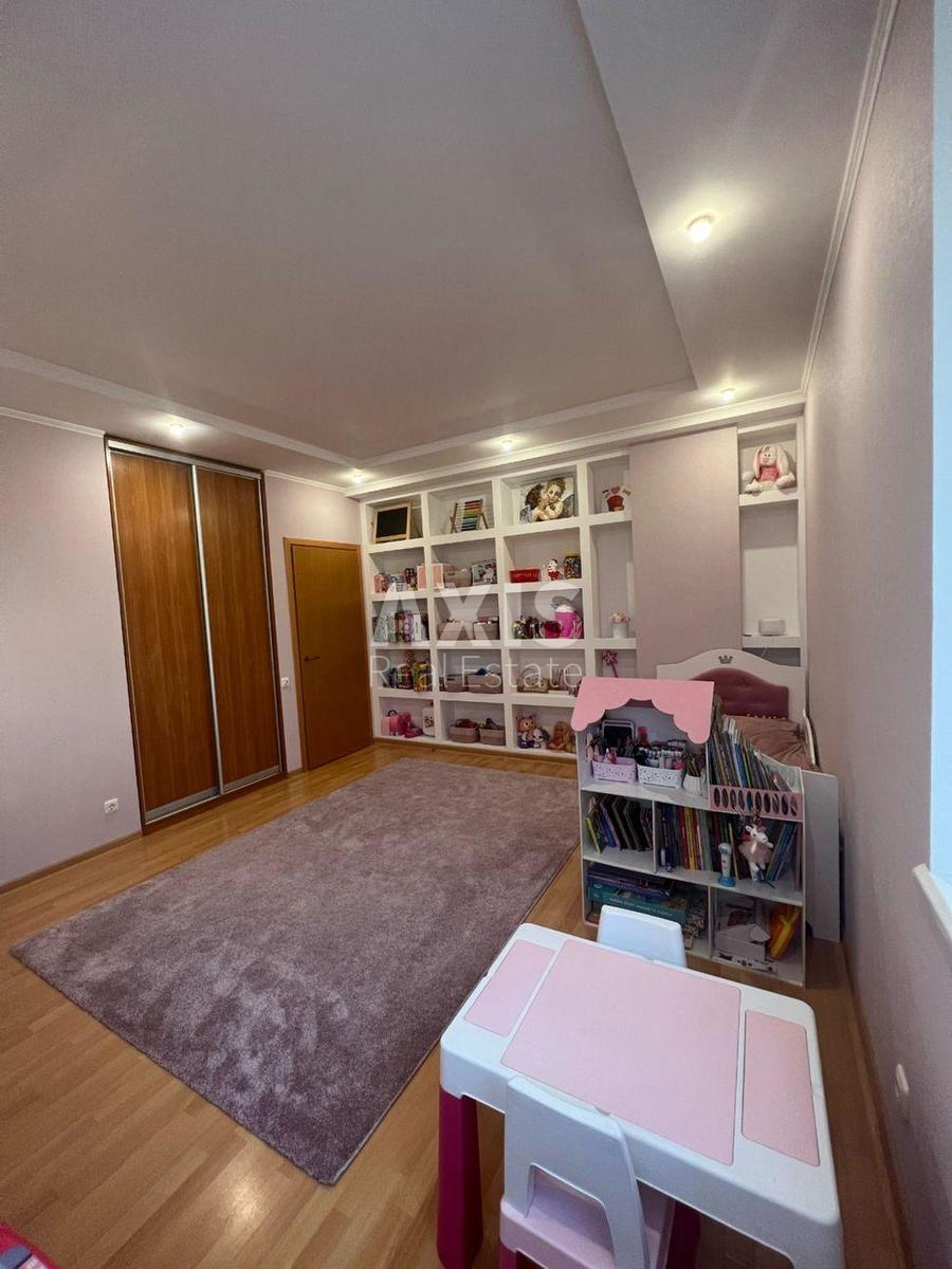 1k apartment vul. Ahmatovoi' Anny 47388388