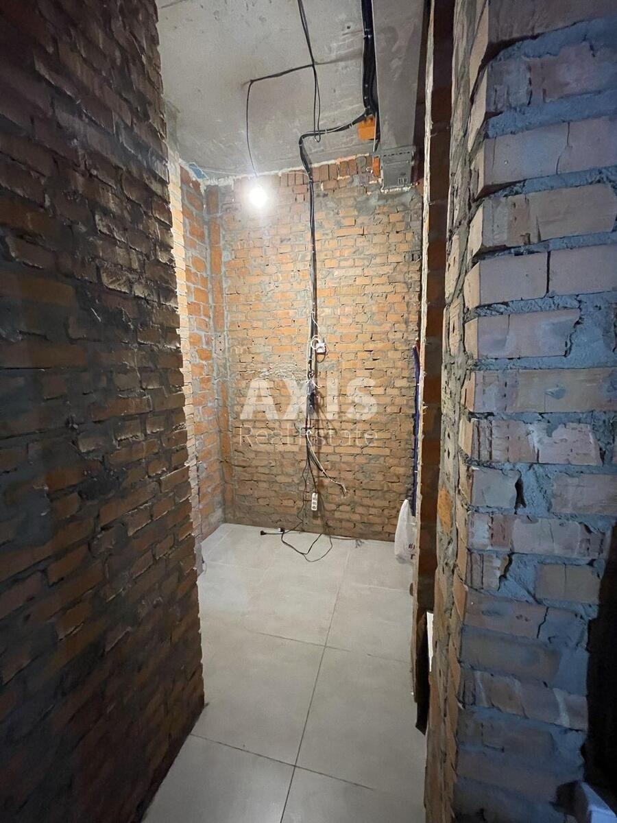 Trade object pr-t Povitryanykh Syl 56Б, 74m2629785