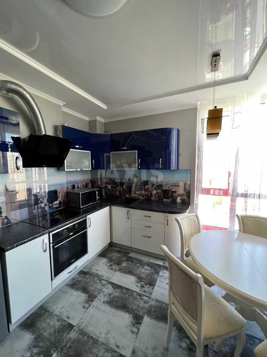 3k apartment vul. Yulia Zdanovska 71Д