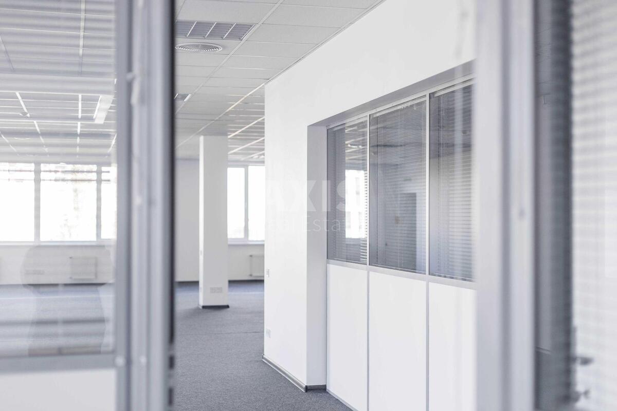 Office vul. Pymonenka Mykoly 13, 337m29