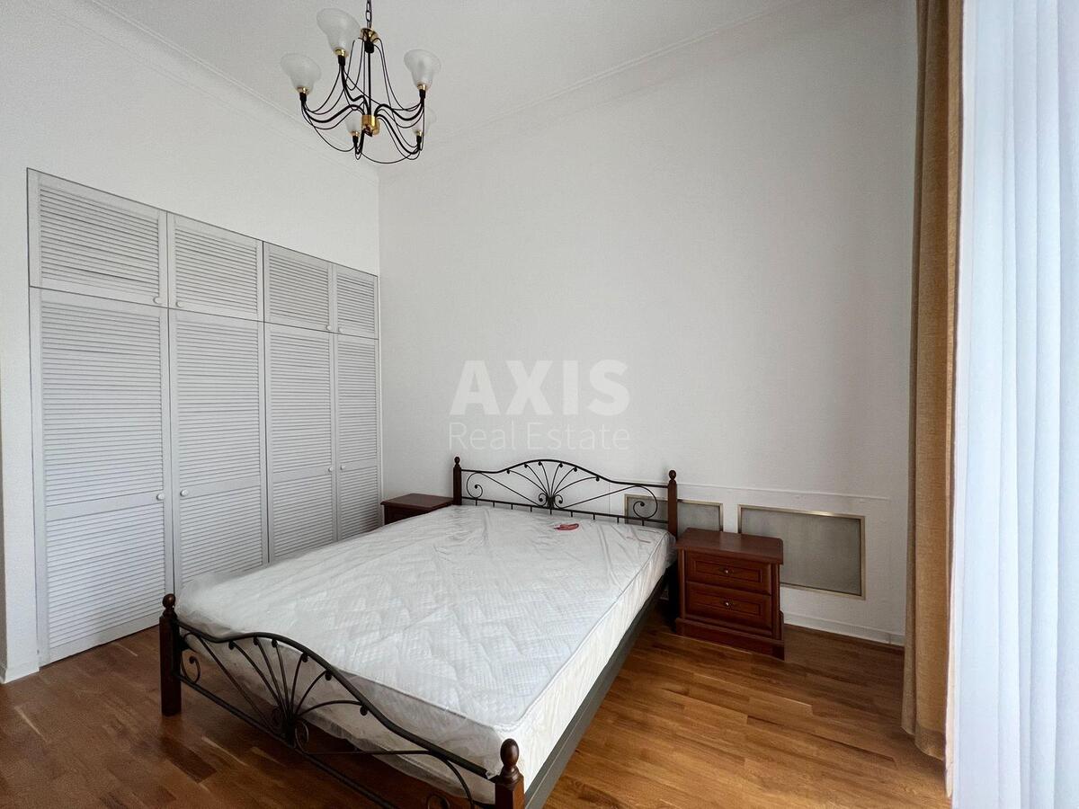 4k apartment vul. Hmel'nyc'kogo Bogdana 333
