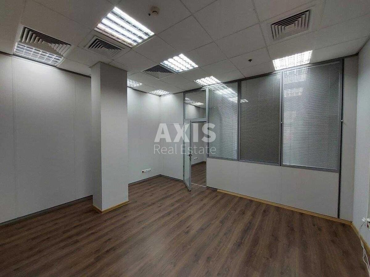 Office vul. Verhnij Val 10, 560m26