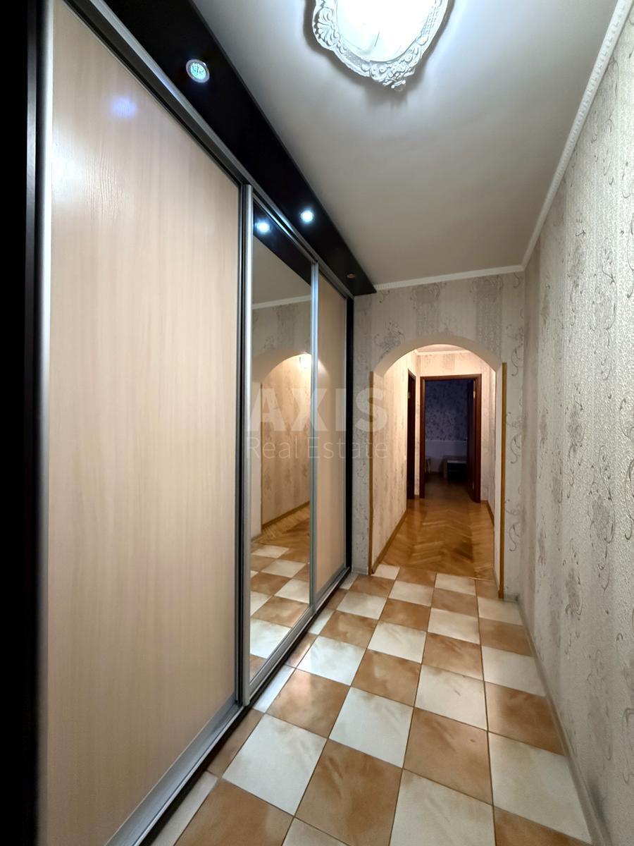 2к квартира ул. Михаила Омельяновича-Павленко 18/206383415