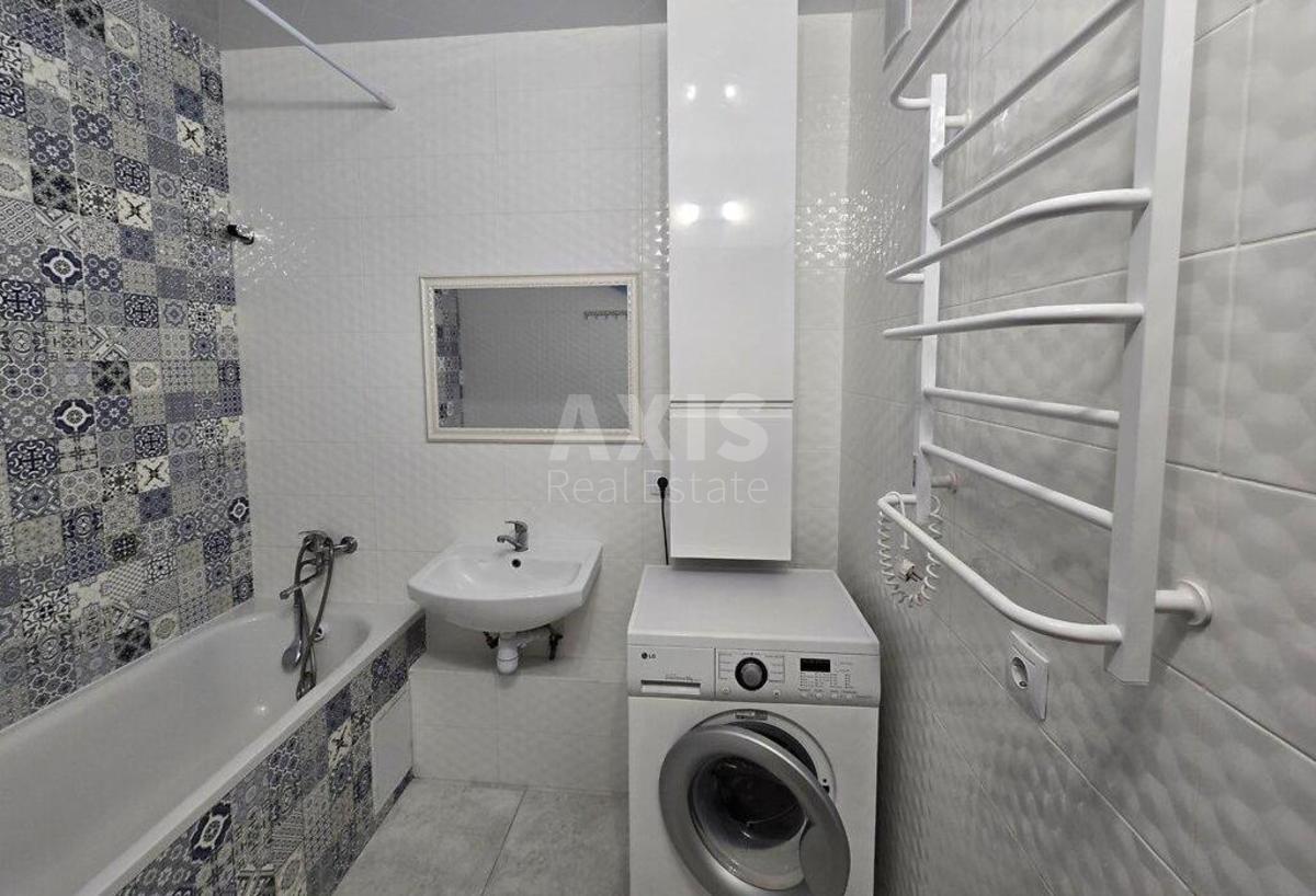 2k apartment vul. Vingranovs'kogo Mykoly 24