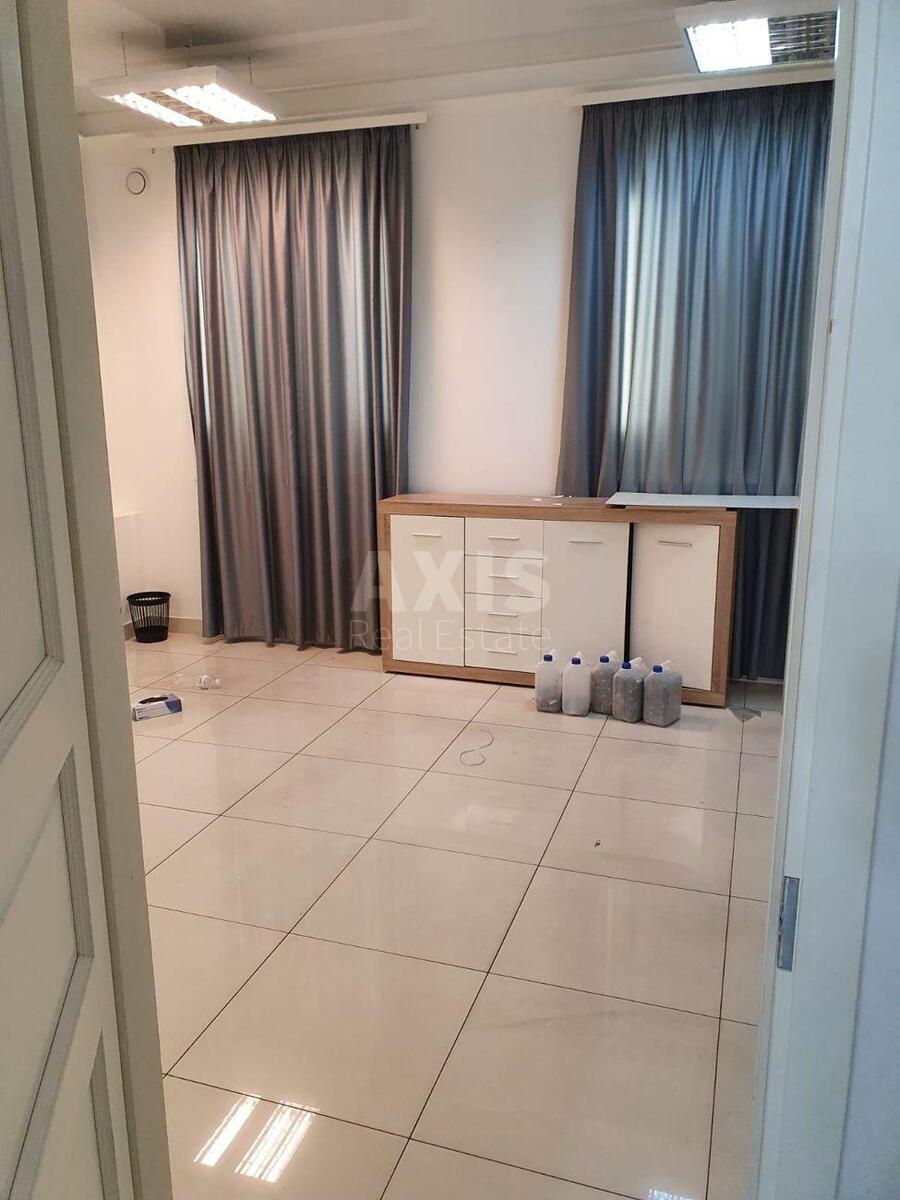 Office vul. Shovkovychna 13/2, 80m25